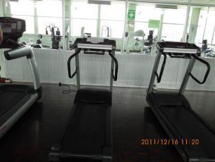 Phranakhon Grand View Hotell Bangkok Exteriör bild